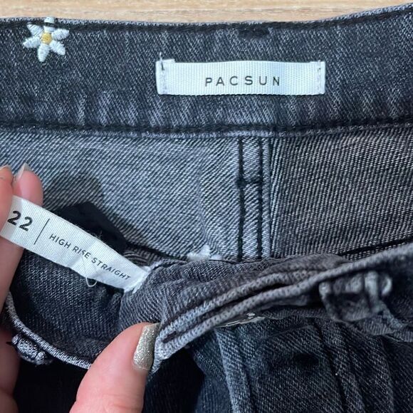 PacSun black daisy jeans size 22 - Picture 2 of 3